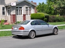 Ein silberner BMW X3