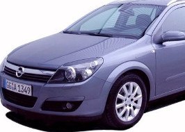 Ein Opel auf dem weißem Hintergrund