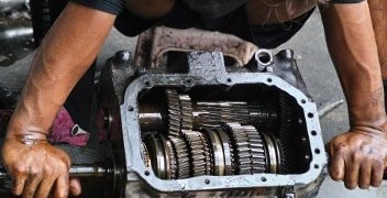 Getriebe Reparatur in einer Fachwerkstatt