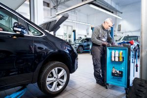 Geberzylinder der Kupplung für den Wechsel bei einem Auto