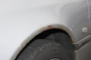 Rost über den Reifen